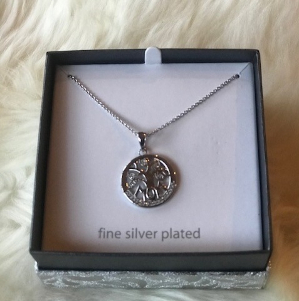 Mom necklace beautiful gift for Mothers day